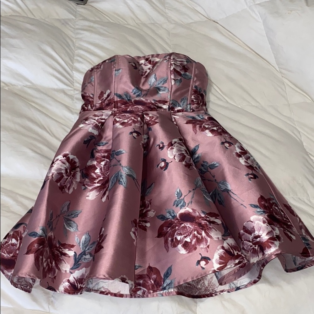 Strapless Formal Dress